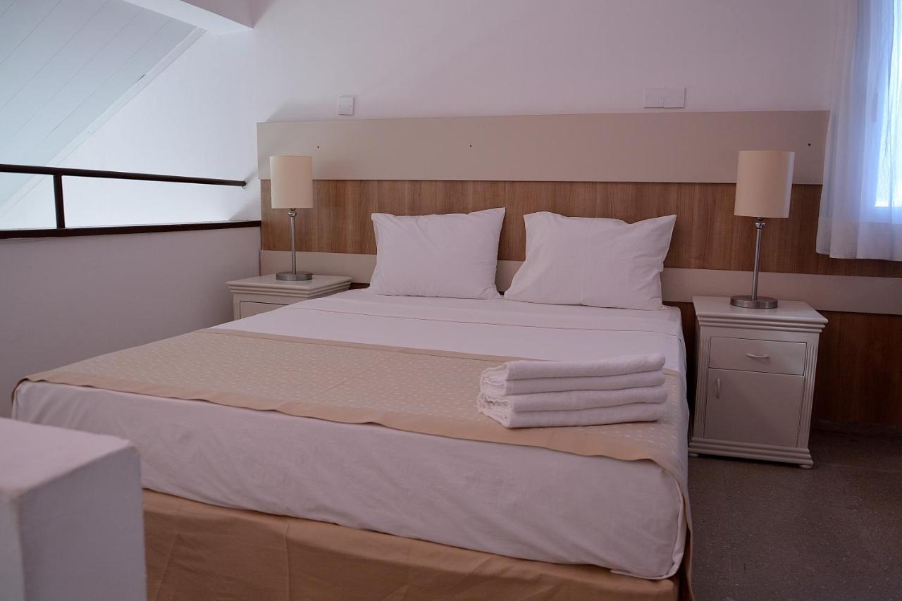 Club Lapethos Bungalow Kyrenia  Luaran gambar