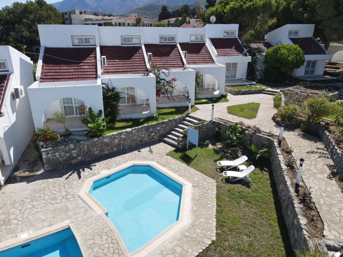 Club Lapethos Bungalow Kyrenia  Luaran gambar